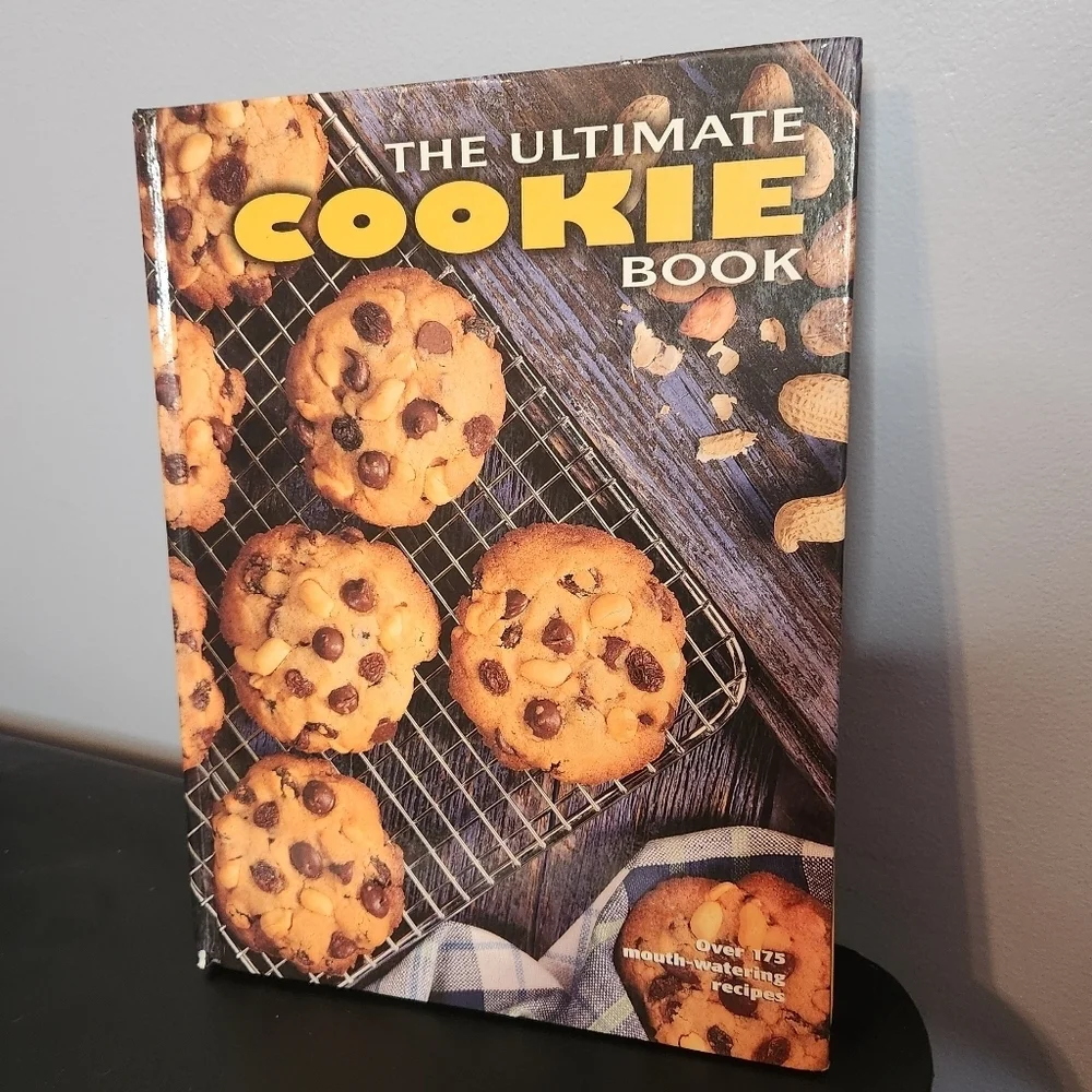 The Ultimate Cookie Book 1997 Hardcover Cookbook